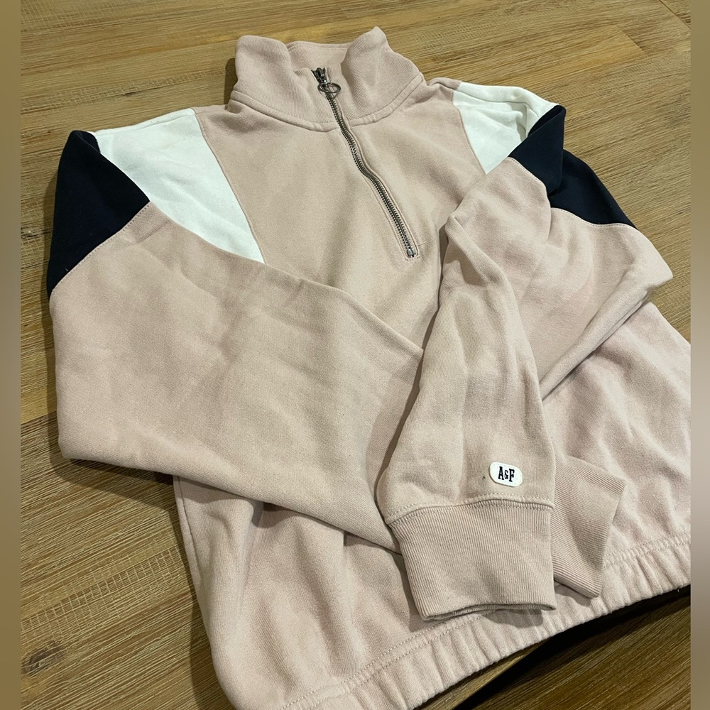 Abercrombie & Fitch Half Zip